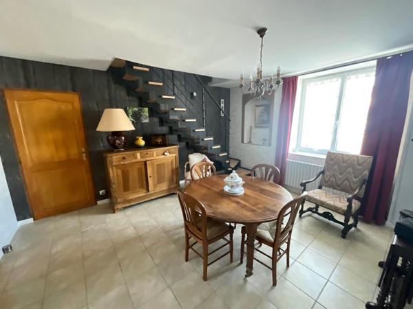 Maison au centre-ville de Mehun Sur Yevre