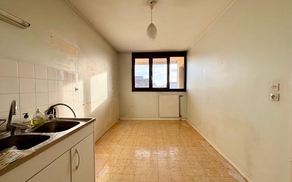 Appartement à vendre    4 pièces • 86,17 m2 Lyon 3