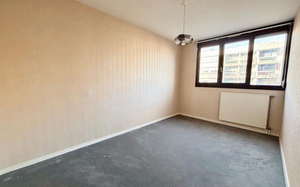 Appartement à vendre    4 pièces • 86,17 m2 Lyon 3