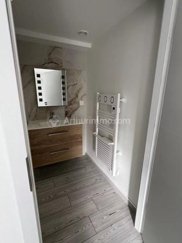 Location                                                      Appartement
                        
                     2 pièces                      53 m2                     à Beaucourt