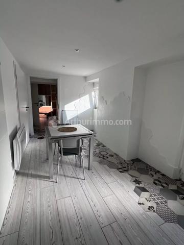 Location                                                      Appartement
                        
                     2 pièces                      53 m2                     à Beaucourt