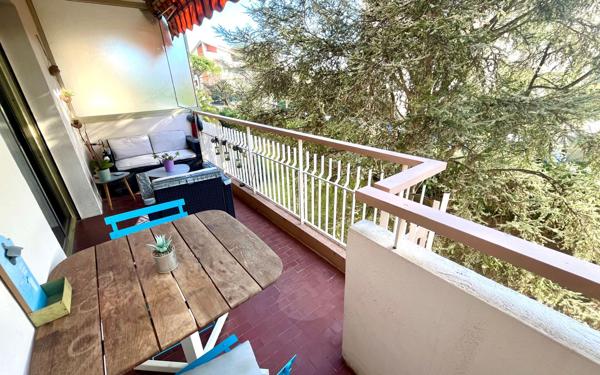 Appartement à vendre    3 pièces • 65 m2 Le Cannet