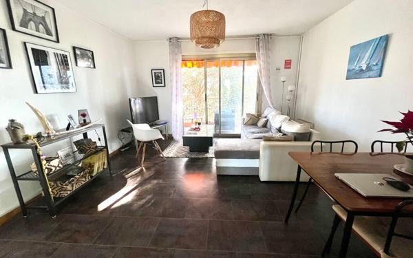 Appartement à vendre    3 pièces • 65 m2 Le Cannet