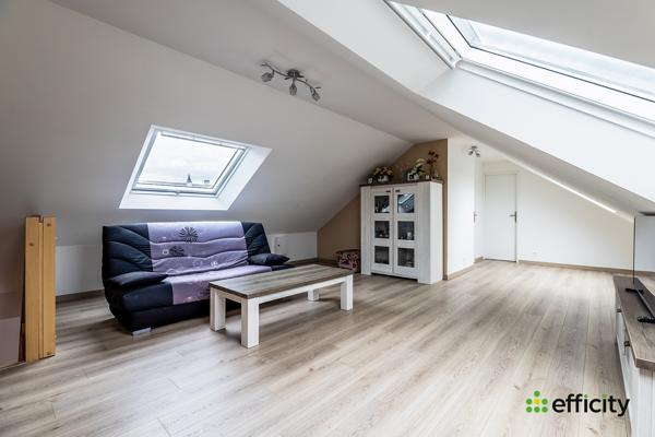 Maison
         7 pièces
        - 158 m² Exclusivité 330 000 € *