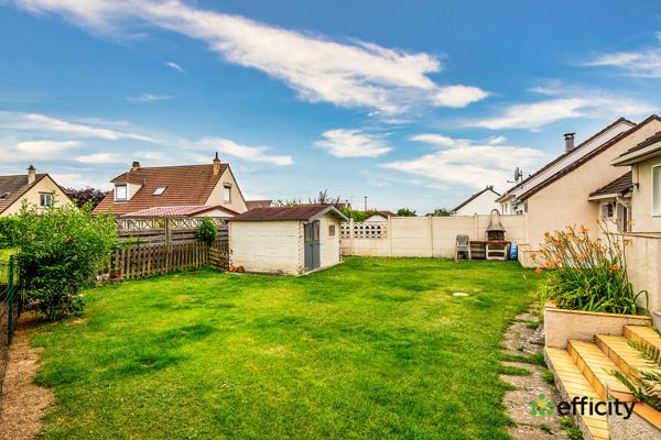 Maison
         7 pièces
        - 158 m² Exclusivité 330 000 € *
