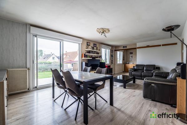 Maison
         7 pièces
        - 158 m² Exclusivité 330 000 € *