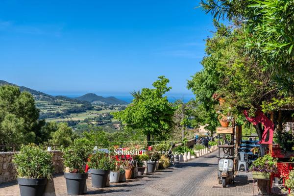 🪄 À CÉDER – Boutique de prêt-à-porter "La Fée Coquette" au cœur du village du Castellet (83) - Emplacement n°1 – Rue de l’Église – Piétonne & ultra-passante
