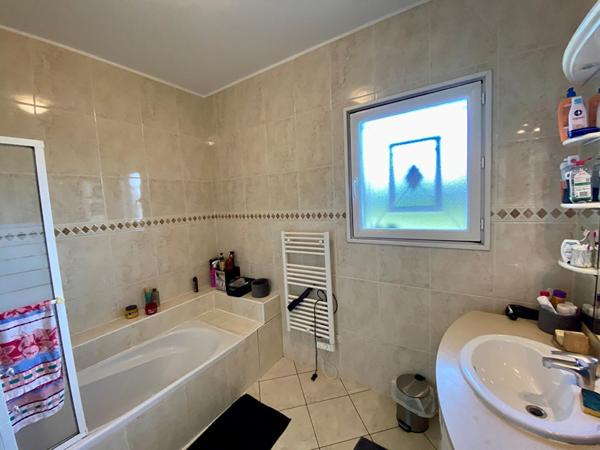 À seulement 5 minutes de Bessières Maison récente 140 m² avec grand terrain