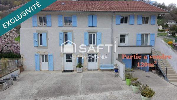 Tullins - Maison mitoyenne de 120m² habitables avec grand garage, cour.