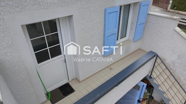 Tullins - Maison mitoyenne de 120m² habitables avec grand garage, cour.