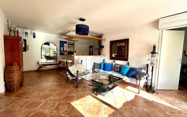 Appartement à vendre    3 pièces • 57 m2 La Seyne-sur-Mer