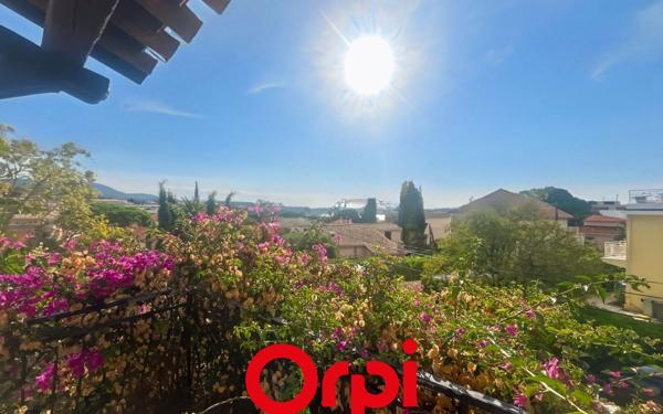 Maison à vendre    5 pièces •  Bandol