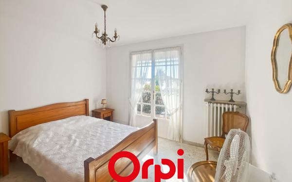 Maison à vendre    5 pièces •  Bandol