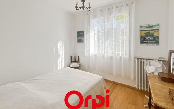 Maison à vendre    5 pièces •  Bandol