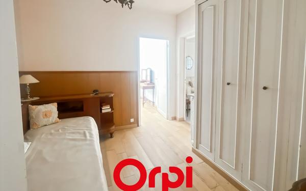 Maison à vendre    5 pièces •  Bandol