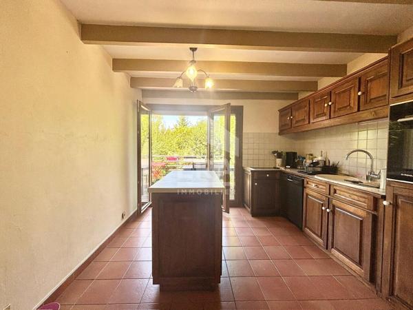 Maison 8  pièces 4 chambres sous sol total