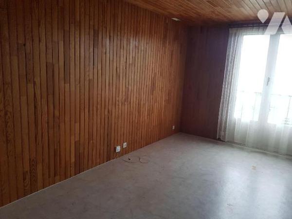 A VENDRE - A SELLES SUR  CHER (41) -  
Une maison d'habitation mitoyenne d'une surface habitab...