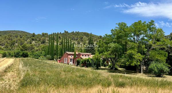 A vendre - Maison dans un cadre de nature privilégié - Sud Luberon