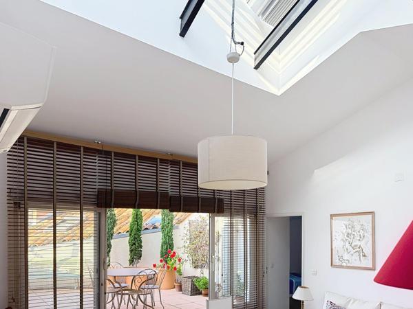 T3 DERNIER ÉTAGE / TERRASSE / CALME ABSOLU