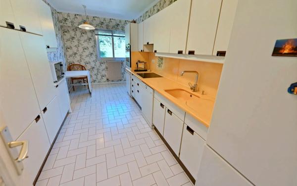 Appartement à vendre    3 pièces • 98,70 m2 Grasse