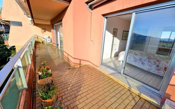 Appartement à vendre    3 pièces • 98,70 m2 Grasse