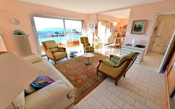 Appartement à vendre    3 pièces • 98,70 m2 Grasse