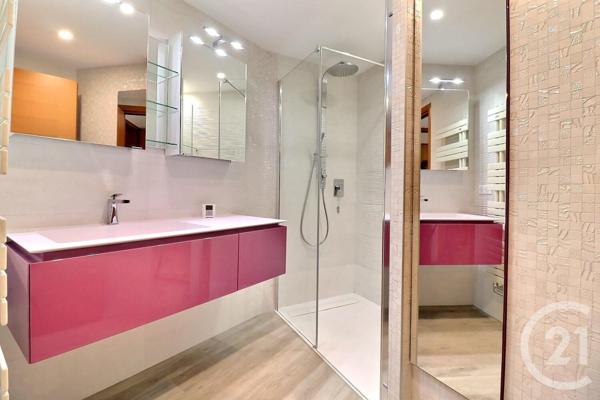 Appartement F3 à vendre  3 pièces - 100,02 m2 ST RAPHAEL - 83