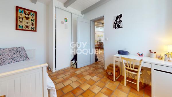 Maison à vendre à Loix : Un havre de paix au coeur du centre de LOIX.