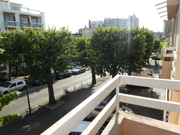 Studio meublé avec parking  centre ville