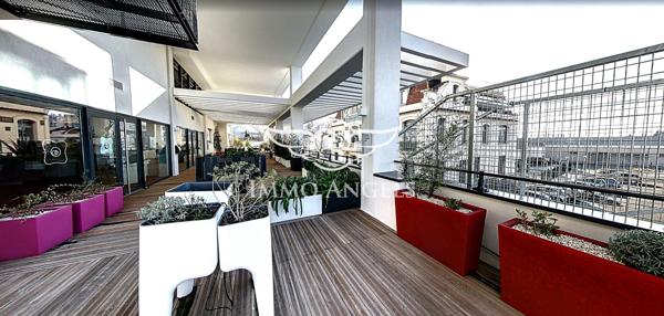 Spécial investisseur : appartement de 45 m² aux normes PMR meublé, situé résidence Les Senioriales Saint-Loup