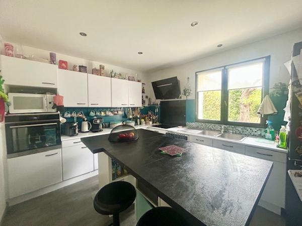 Marcoussis (91460) MARCOUSSIS - Maison Individuelle Familiale de type F7 - 172 m2 habitables - Jardin verdoyant de 680 m2