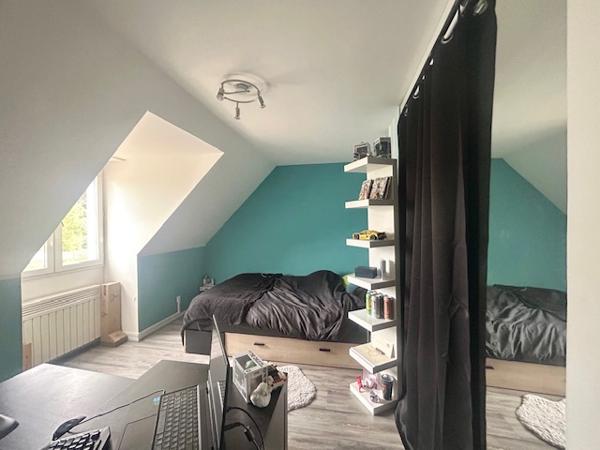 Marcoussis (91460) MARCOUSSIS - Maison Individuelle Familiale de type F7 - 172 m2 habitables - Jardin verdoyant de 680 m2