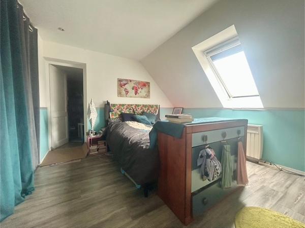 Marcoussis (91460) MARCOUSSIS - Maison Individuelle Familiale de type F7 - 172 m2 habitables - Jardin verdoyant de 680 m2