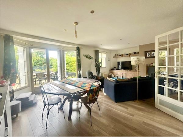 Marcoussis (91460) MARCOUSSIS - Maison Individuelle Familiale de type F7 - 172 m2 habitables - Jardin verdoyant de 680 m2