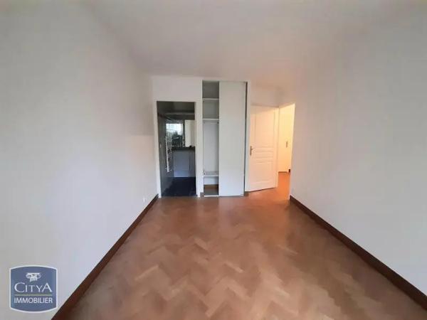 Appartement à louer 2 pièces 52.1m² Le Plessis-Robinson (92350)
