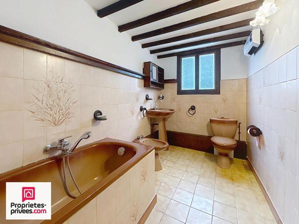 RIANS  Maison de Village T4 108 m² avec Terrasses et cave