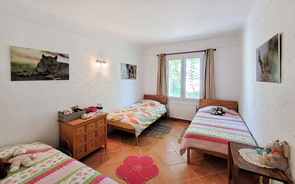 Maison à vendre    8 pièces • 283 m2 Manosque