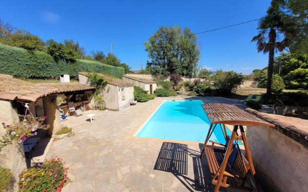 Maison à vendre    8 pièces • 283 m2 Manosque