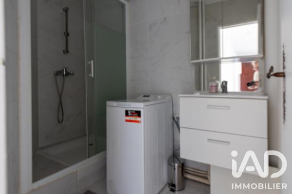 Location appartement 3 pièces 53,01 m² Paris 17
