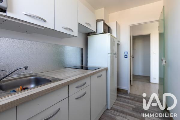 Location appartement 3 pièces 53,01 m² Paris 17