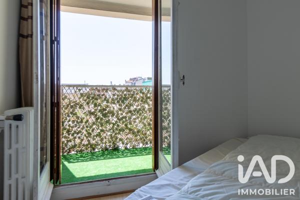 Location appartement 3 pièces 53,01 m² Paris 17