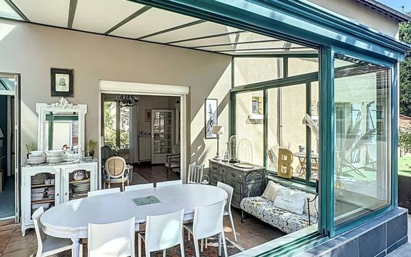 Maison à vendre    6 pièces • 197 m2 Saint-Étienne