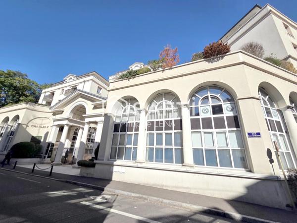 Bel attique 105m², 2 chambres, hyper-centre / gare