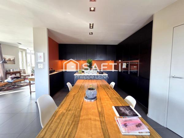 Bel attique 105m², 2 chambres, hyper-centre / gare