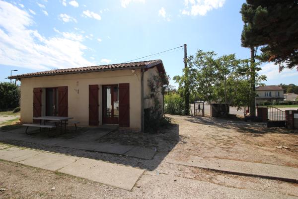 Meauzac (82290) MAISON DE PLAIN-PIED T2 AVEC ÉXTERIEUR, AU COEUR DU VILLAGE MEAUZAC.