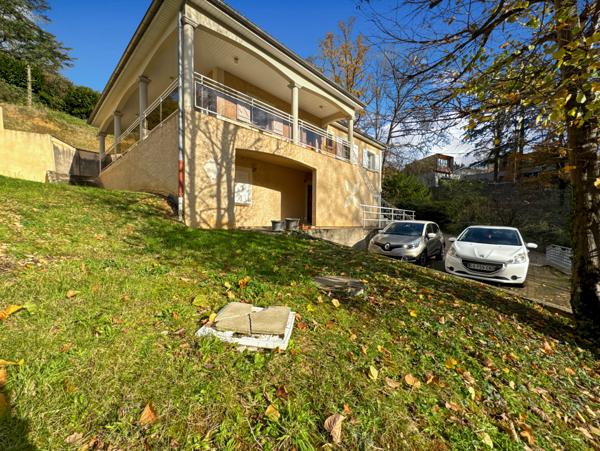 Trévoux (01600) TREVOUX – MAISON RÉCENTE DE 2007 – 5 CHAMBRES – TERRASSE – GRAND GARAGE 80 m²