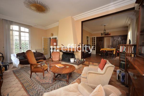 Maison 9 pièces - 202 m²