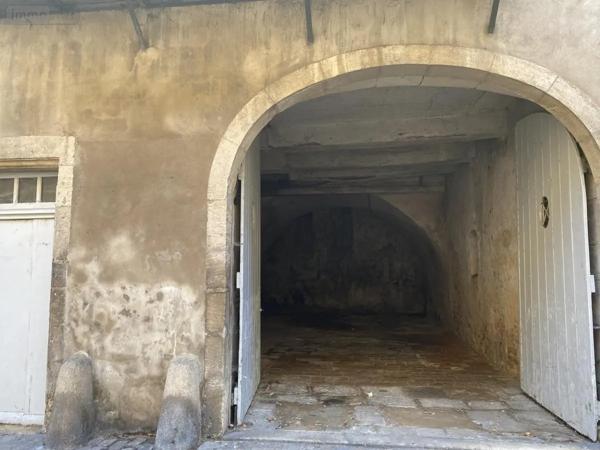 Location - Garage et parking Dole 39100 50 m 2
