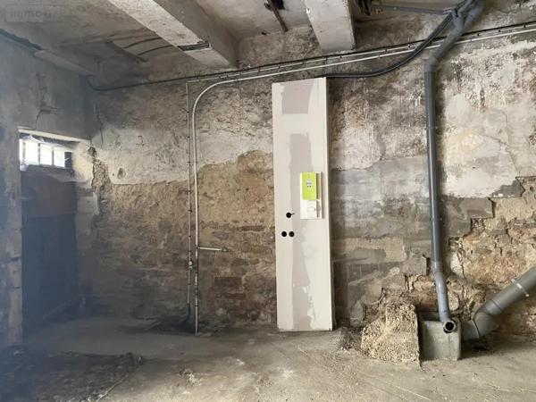 Location - Garage et parking Dole 39100 50 m 2