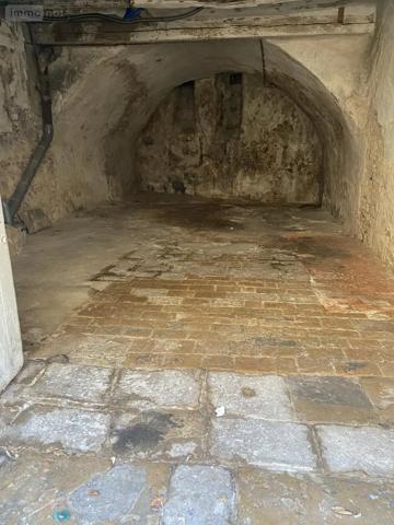 Location - Garage et parking Dole 39100 50 m 2